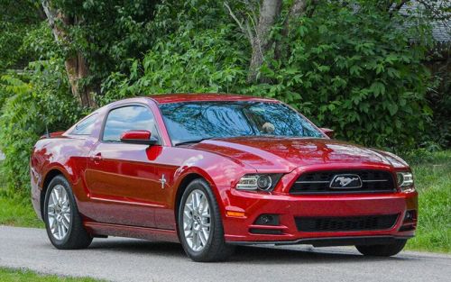 2014 Mustang Coupe - Chris & Lisa Moorman - Mt. Washington, KY